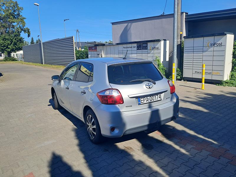 Sprzedam toyota auris